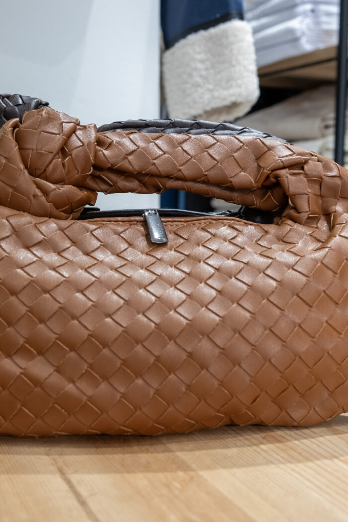 Bolso mini trenzado