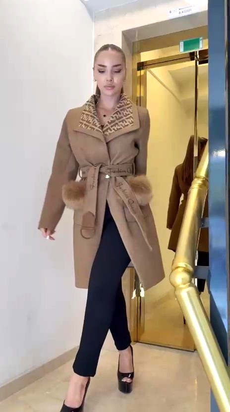 Abrigo Queen Elegant