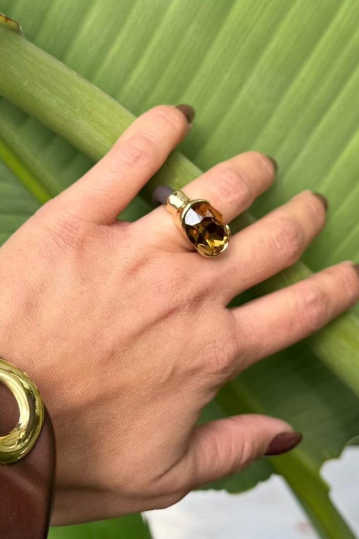 Anillo caucho piedra