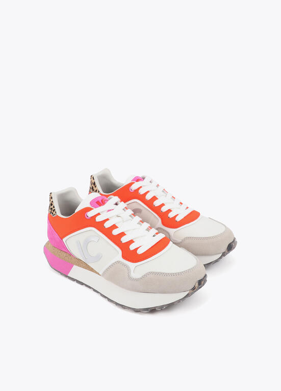Sneaker with LC platform